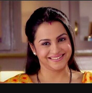 Gurdeep Kohli: ‘दिल की बातें दिल ही जाने’ और ‘सिंदूर तेरे नाम का’ जैसे शोज में काम कर चुकीं गुरदीप कोहली भी अब टीवी की दुनिया से गायब हैं. एक समय था, जब वह टीवी पर राज करती थीं, लेकिन अब वह सोशल मीडिया पर भी एक्टिव नहीं हैं.