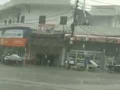 आज यूपी के इन 34 जिलों में बारिश और तेज हवाओं के लिए येलो अलर्ट, जानिए- इस सप्ताह कैसा रहेगा मौसम