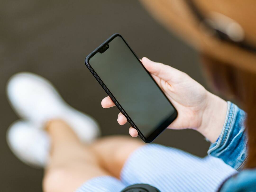 Moto E13: ভারতে কবে লঞ্চ হতে পারে মোটো ই১৩ ফোন? দাম কত হতে পারে এই ফোনের? Moto E13 Price in India, Launch Timeline Tipped know in details Moto E13: ভারতে কবে লঞ্চ হতে পারে মোটো ই১৩ ফোন? দাম কত হতে পারে এই ফোনের?