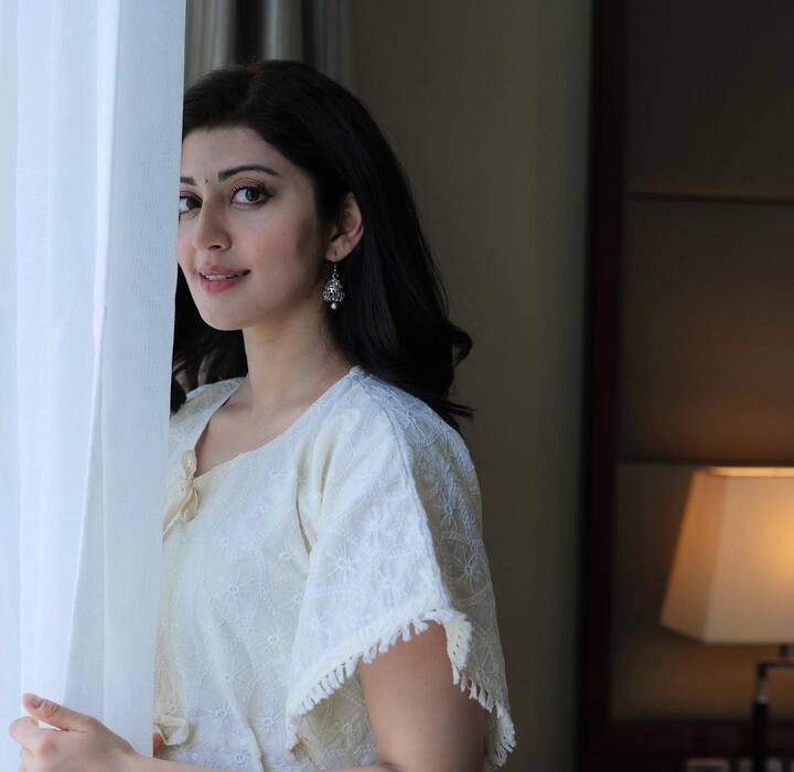 ప్రస్తుతం ఒక బిడ్డకు తల్లి అయ్యింది. Photo Credit: Pranitha Subhash/ Instagram