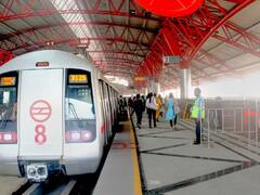 मेट्रो यात्रियों को रिचार्ज की एक और सुविधा, सुरक्षित होगा कार्ड या नेट बैंकिंग की जानकारी