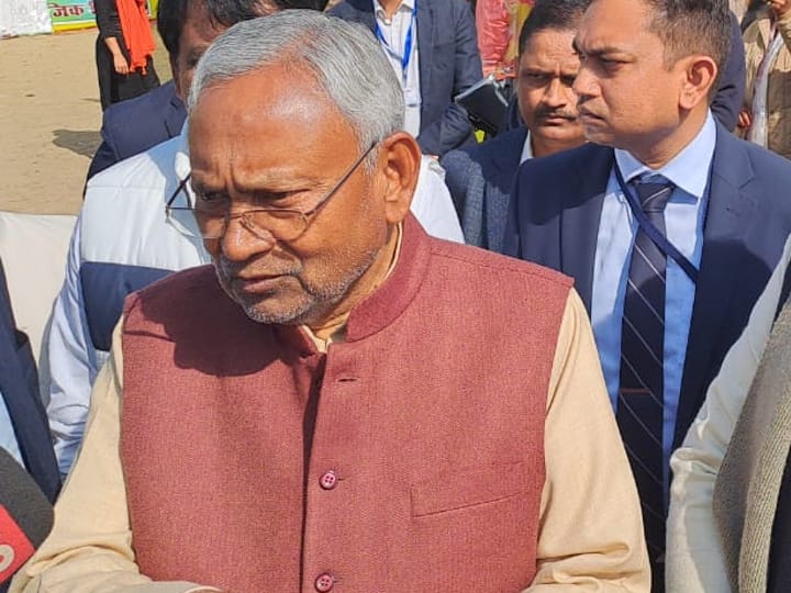 Nitish Kumar Reaction: Chief Minister Nitish reacted on Telangana CM KCR's invitation Indicated to do something big against BJP in Kaimur ann Nitish Kumar Reaction: KCR के न्योता पर मुख्यमंत्री नीतीश ने दी प्रतिक्रिया, BJP के खिलाफ कुछ बड़ा करने का इशारा!