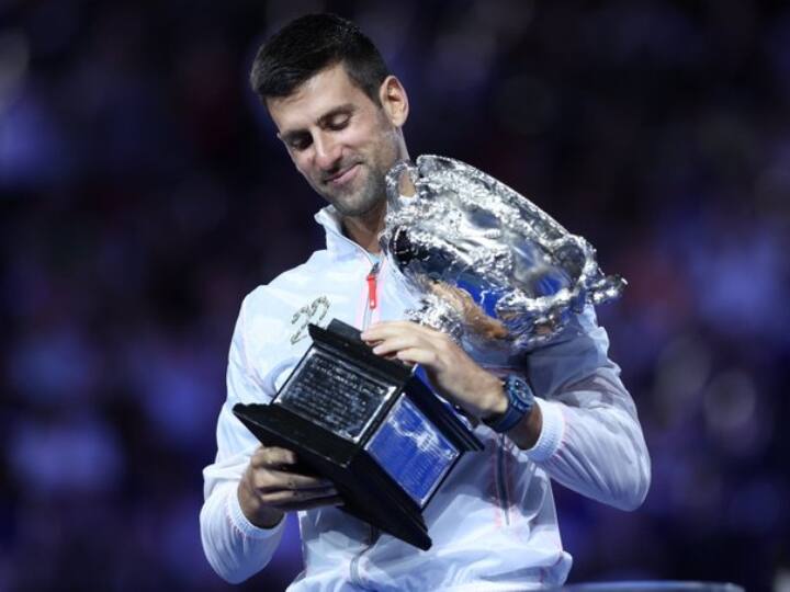 Australian Open 2023 Novak Djokovic video goes viral after Beats Stefanos Tsitsipas Video: ऑस्ट्रेलियन ओपन जीतने के बाद खुशी से झूम उठे नोवाक जोकोविच, वीडियो हुआ वायरल