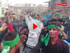 'ए भाई लालू बिना चालू ई बिहार ना होई', सीतामढ़ी में मूर्ति विसर्जन के दौरान RJD से संबंधित गीतों पर युवा खूब थिरके