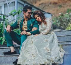 Kartiki Gaikwad Ronit Pise : 'सा रे ग म प' लिटल चॅम्प्स' फेम कार्तिकी गायकवाडच्या अरेंज मॅरेजची स्टोरी माहीत आहे का?