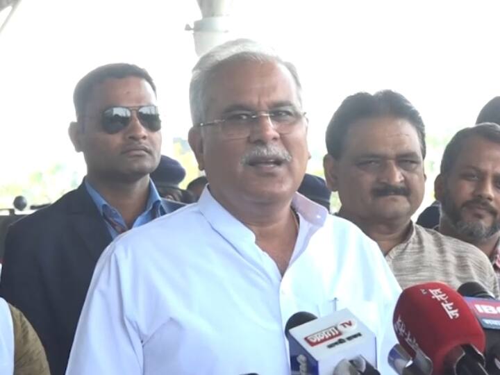 Bharat Jodo Yatra: श्रीनगर में यात्रा के समापन में शामिल होंगे सीएम बघेल, छत्तीसगढ़ के ये बड़े नेता भी लेंगे हिस्सा Bharat Jodo Yatra in Srinagar Chhattisgarh CM bhupesh Baghel left for to attend rahul gandhi in Bharat Jodo Yatra Bharat Jodo Yatra: श्रीनगर में यात्रा के समापन में शामिल होंगे सीएम बघेल, छत्तीसगढ़ के ये बड़े नेता भी लेंगे हिस्सा