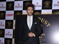 Stardust Awards Pics: कार्तिक आर्यन से लेकर भूमि पेडनेकर तक, अवॉर्ड फंक्शन में स्टार्स ने स्टाइलिश अंदाज से रेड कार्पेट पर लगाया ग्लैमर का तड़का