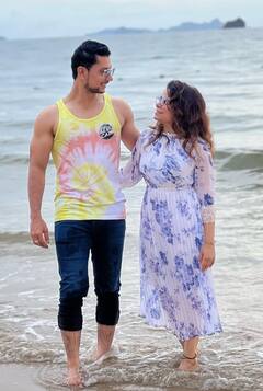 Kartiki Gaikwad Ronit Pise : 'सा रे ग म प' लिटल चॅम्प्स' फेम कार्तिकी गायकवाडच्या अरेंज मॅरेजची स्टोरी माहीत आहे का?