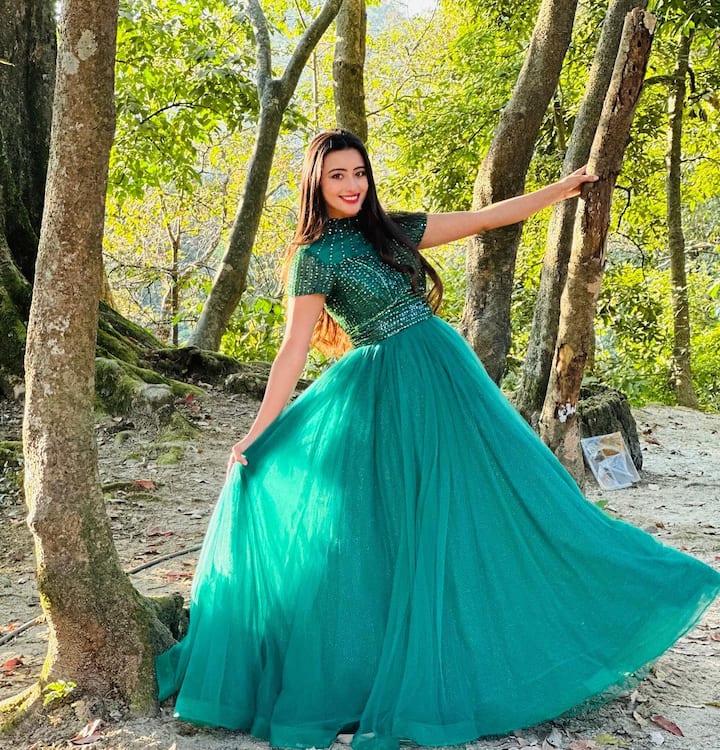 श्वेता महारा इंडस्ट्री में 60 से 70 गानों में काम कर चुकी हैं. एक्ट्रेस ने अपने फिल्मी सफर में बड़े बड़े सितारों के साथ काम किया है.