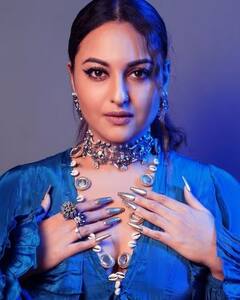 Sonakshi Sinha Nail Art: ਨਹੁੰਆਂ 'ਤੇ ਨੇਲ ਆਰਟ ਕਰਵਾਉਣ ਜਾ ਰਹੇ ਹੋ? ਸੋਨਾਕਸ਼ੀ ਸਿਨਹਾ ਦੇ ਇਨ੍ਹਾਂ ਡਿਜ਼ਾਈਨਾਂ 'ਤੇ ਇਕ ਨਜ਼ਰ ਮਾਰੋ