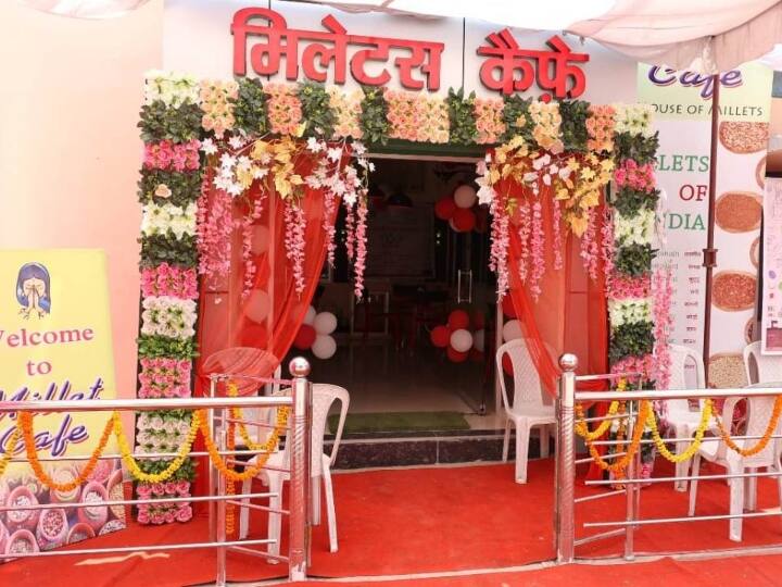Chhattisgarh: 'मन की बात' में पीएम मोदी ने की छत्तीसगढ़ के Millet Cafe की जमकर तारीफ, जानिए यहां क्या है खास Chhattisgarh Mann Ki Baat PM Narendra Modi praised first Millet Cafe of Chhattisgarh know specialty of this cafe ANN Chhattisgarh: 'मन की बात' में पीएम मोदी ने की छत्तीसगढ़ के Millet Cafe की जमकर तारीफ, जानिए यहां क्या है खास