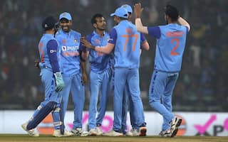 IND vs NZ, 2nd T20: பவுலிங்கில் மிரட்டிய இந்தியா - திணறிய நியூசிலாந்து: பட்டையை கிளப்பும் பதிலடி