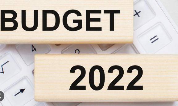 ਵਿੱਤੀ ਸਾਲ 2021-22 ਵਿੱਚ, ਅਧਿਆਪਕ ਸਿਖਲਾਈ ਅਤੇ ਉੱਚ ਸਿੱਖਿਆ ਲਈ ਬਜਟ ਅਲਾਟਮੈਂਟ 250 ਕਰੋੜ ਰੁਪਏ ਸੀ, ਜੋ 2022-23 ਵਿੱਚ ਘਟ ਕੇ 127 ਕਰੋੜ ਰੁਪਏ ਰਹਿ ਗਿਆ ਹੈ। ਭਾਵੇਂ ਸਮਗਰ ਸਿੱਖਿਆ ਅਭਿਆਨ (SSA) ਨੇ 2022-23 ਵਿੱਚ ਬਜਟ ਅਲਾਟਮੈਂਟ ਵਿੱਚ 6000 ਕਰੋੜ ਦਾ ਵਾਧਾ ਦੇਖਿਆ, ਪਰ ਇਹ ਅਜੇ ਵੀ 2020-21 ਵਿੱਚ ਅਲਾਟਮੈਂਟ ਨਾਲੋਂ ਘੱਟ ਸੀ। ਉਮੀਦ ਕੀਤੀ ਜਾਂਦੀ ਹੈ ਕਿ ਇਸ ਸਾਲ ਅਧਿਆਪਕ ਸਿਖਲਾਈ ਅਤੇ SSA ਨੂੰ NEP 2020 ਲਈ ਹੋਰ ਬਜਟ ਮਿਲੇਗਾ।