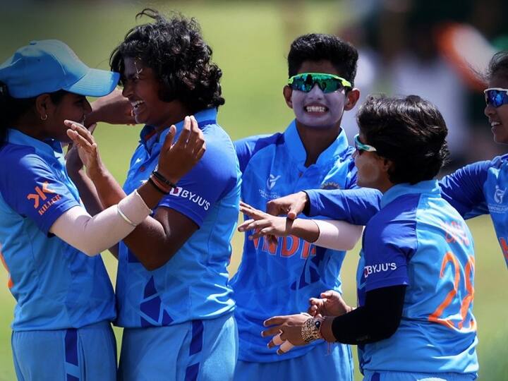 U19 Women’s T20 World Cup: India bundled out England for 68 runs, Parshvi-Titas took 2-2 wickets