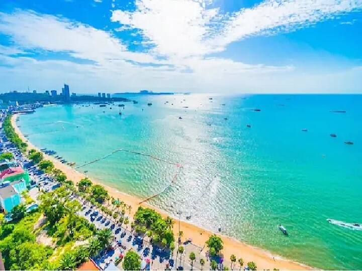 IRCTC की तरफ से 17 मार्च 2023 को थाईलैंड घूमने का मौका मिल रहा है. तो ये ट्रिप आप अपने परिवार के साथ या जीवन साथी को लेकर पूरा कर सकते हैं.