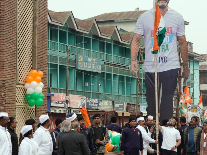 Rahul Gandhi was accompanied by his sister and Congress general secretary Priyanka Gandhi Vadra and party leaders from the Union Territory during the flag hoisting. (Image Credit: Congress | Twitter)