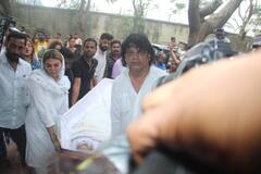 Rakhi Sawant Performs Her Mother's Last Rites, Farah Khan, Rashami Desai And Others Attend