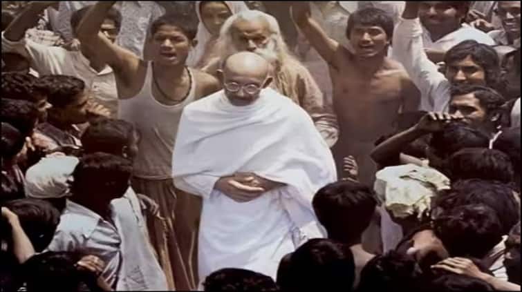 richard-attenborough-movie-gandhi-available-on-ott-platform-prime-video-know-about-film-detail Mahatma Gandhi: ਹਾਲੀਵੁੱਡ 'ਚ ਬਣ ਚੁੱਕੀ ਹੈ ਰਾਸ਼ਟਰਪਿਤਾ ਮਹਾਤਮਾ ਗਾਂਧੀ ਦੇ ਜੀਵਨ 'ਤੇ ਫਿਲਮ, ਫਿਲਮ ਨੂੰ ਮਿਲ ਚੁੱਕੇ 8 ਆਸਕਰ