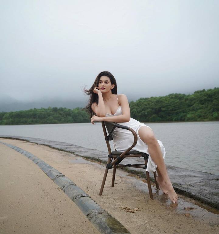 विशेषतः अमायराने आपल्या स्टाईलने लोकांना वेड लावले आहे.(फोटो सौजन्य : amyradastur93/इंस्टाग्राम )
