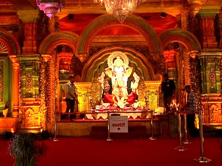 या मंदिरात रंगसंगती दक्षिण भारत, नक्षीकाम राजस्थान, गुजरात तर खांब आणि कळस महाराष्ट्रासारख्या मंदिराचा बनवण्यात आला आहे.