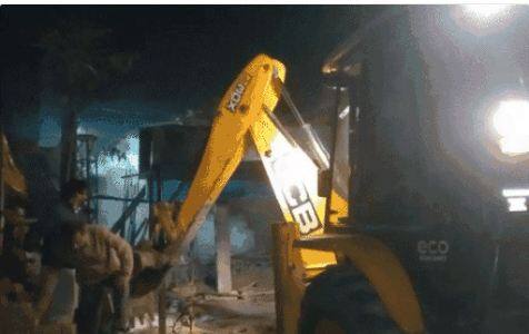 Four Injured In Roof Collapse In Bathinda Punjab News : ਦੇਰ ਰਾਤ ਮੰਦਰ ਦਾ ਡਿੱਗਿਆ ਲੈਂਟਰ, ਬੱਚੇ ਸਣੇ ਚਾਰ ਵਿਅਕਤੀ ਜ਼ਖਮੀ