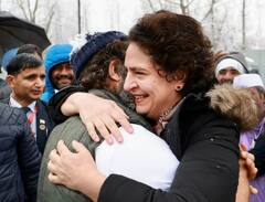 Bharat Jodo Yatra: भारत जोड़ो यात्रा के फिनाले पर जमी बर्फ तो राहुल-प्रियंका ने लिया स्नोफॉल का मजा, दिल को छू लेंगी भाई-बहन की तस्वीरें