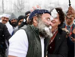 Bharat Jodo Yatra: રાહુલ – પ્રિયંકાએ લીધી સ્નોફોલની મજા, દિલને સ્પર્શી જશે ભાઈ-બહેનની આ તસવીરો