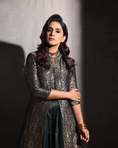 PHOTO: अभिनेत्री सोनाली कुलकर्णीचा मनमोहक अवतार; एथनिक लूकमध्ये दिसतेय खास!