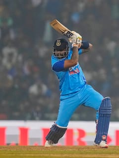 Suryakumar Yadav: এই বলেই চাই জয়ের রান, হার্দিকের আব্দার সাহস জুগিয়েছিল ম্য়াচের নায়ককে