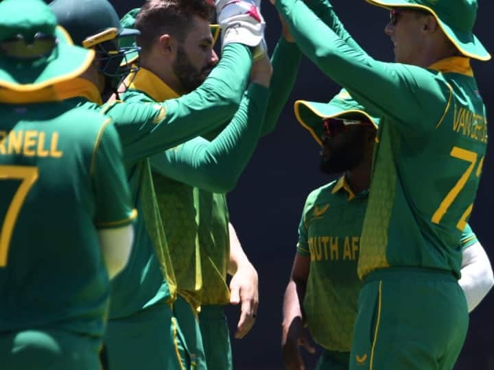 Africa took the wind out of world champion England!  Easily achieved the target of 343, won the series