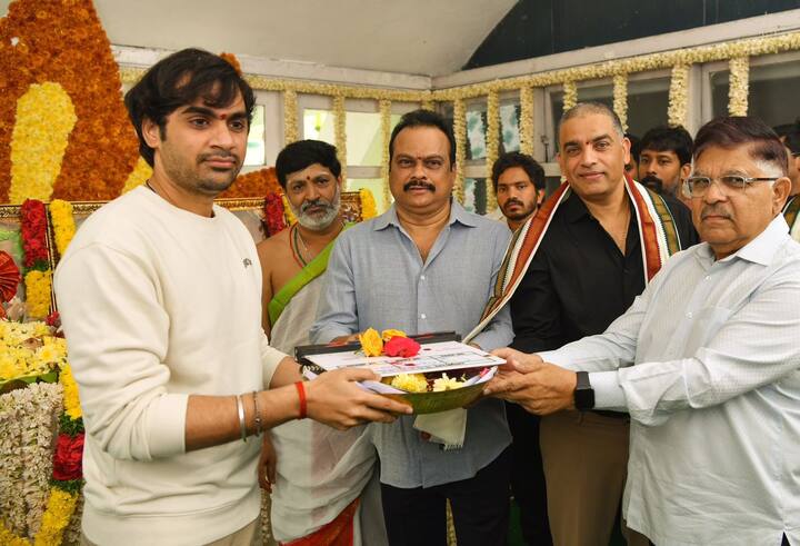 దిల్ రాజు, అల్లు అరవింద్ ఈ కార్యక్రమానికి అతిథులుగా వచ్చారు.