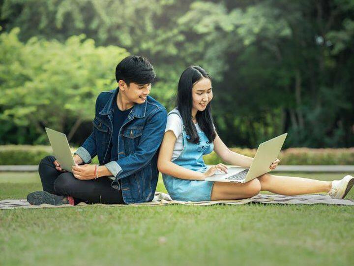 UP Top 3 Engineering Colleges After studying here you will get job with package of lakhs IIT छोड़िए... यूपी के इन 3 कॉलेजों से कर ली पढ़ाई तो समझो लाइफ सेट, मिलेगा लाखों का पैकेज