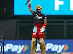 मैदान के साथ-साथ फील्ड के बाहर भी कायम है किंग कोहली का जलवा, जानें अब कहां किया टॉप