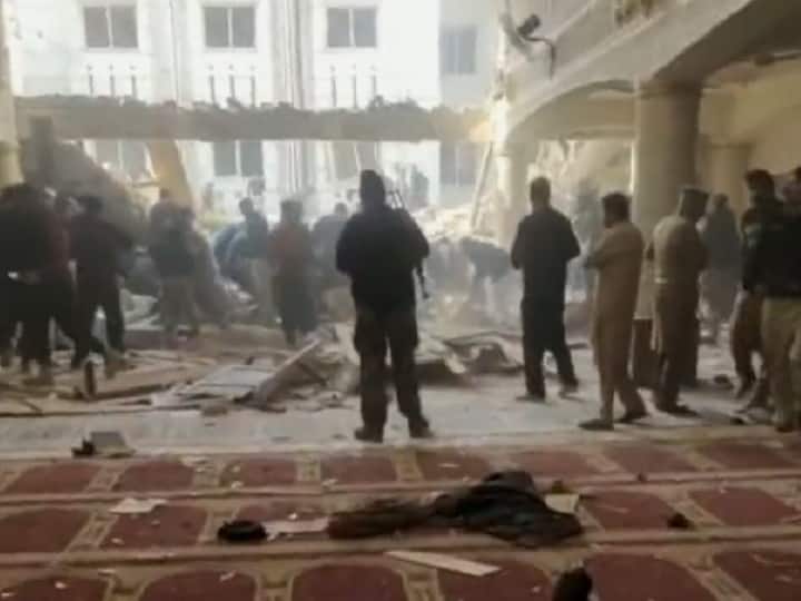 The scene after the blast in Pakistan’s mosque will shake your heart, the terrorist was in the first row