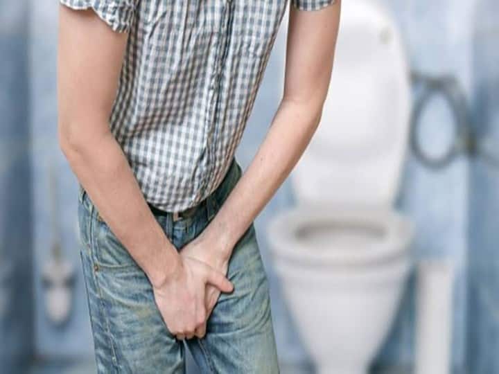 Frequent Urination: बार-बार पेशाब आना हो सकता है कई बीमारियों का संकेत, बिल्कुल ना करें अनदेखा health tips frequent urination can be causes of serious diseases diabetes Frequent Urination: बार-बार पेशाब आना हो सकता है कई बीमारियों का संकेत, बिल्कुल ना करें अनदेखा