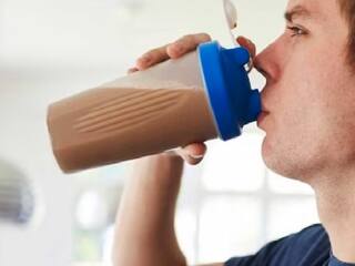 Protein Diet : புரதம் அதிகம் உட்கொண்டாலும் ஆபத்துதான்: ஏன்? நிபுணர்கள் எச்சரிப்பது என்ன?