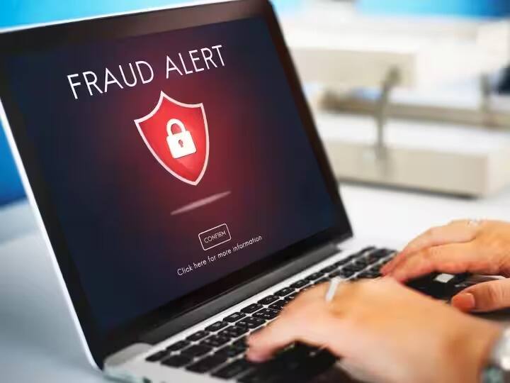 Fraud Alert: অনলাইন লেনদেনের অ্য়াকাউন্টে অনেকেই করে থাকেন এই ভুল। পাসওয়ার্ড দেওয়ার ক্ষেত্রে অবহেলা ভোগাতে পারে আপনাকে।