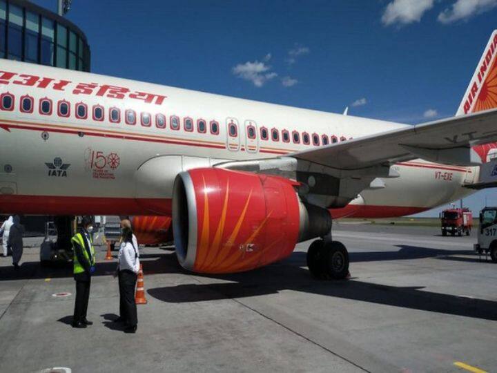 air india decided upload every case on software after pee gate case from 1st may ANN Pee Gate Case: 'पेशाब कांड' के बाद एयर इंडिया का बड़ा कदम, अब सॉफ्टवेयर के जरिए हर मामले पर रहेगी नजर