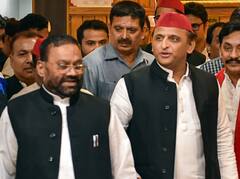 क्या मंडल-कमंडल की राजनीति पर बढ़ रहे हैं अखिलेश यादव? सपा के सहयोगी रहे दलों ने उठाए सवाल