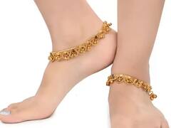 Gold Anklet: स्त्रियां पैरों में गलती से भी न पहनें सोने की पायल, ये है खास वजह