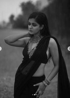 Ishita Dutta: ਇਸ਼ਿਤਾ ਦੱਤਾ ਨੇ ਬਲੈਕ ਸਾੜ੍ਹੀ 'ਚ ਦਿਖਾਈ ਖੂਬਸੂਰਤੀ, ਤਸਵੀਰਾਂ ਦੇਖ ਕੇ ਧੜਕ ਜਾਵੇਗਾ ਦਿਲ