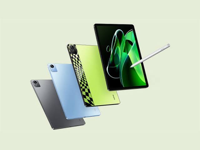 Realme Pad X : 5जी कनेक्टिविटी के साथ रियलमी पैड एक्स भी भारत में बड़े स्क्रीन वाले एंड्रॉइड डिवाइसों में से एक है. इसके 5G वेरिएंट की कीमत 27,999 रुपये है, इसी टैबलेट का वाई-फाई-ओनली वेरिएंट फ्लिपकार्ट पर सिर्फ 19,999 रुपये में लिस्टेड है. इस टैबलेट में स्नैपड्रैगन 695 SoC, WUXGA+ रेजोल्यूशन स्क्रीन, क्वाड-स्पीकर सेटअप, फास्ट चार्जिंग के साथ 8,340 mAh की बैटरी दी गई है.