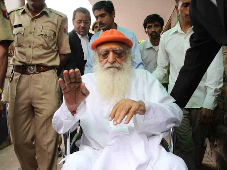 asaram-case-gujarat-government-will-appeal-in-high-court-against-acquittal-of-six-accused Asaram Case: આસારામના પરિવારની મુશ્કેલી વધશે, જાણો ગુજરાત સરકારે શું લીધો નિર્ણય