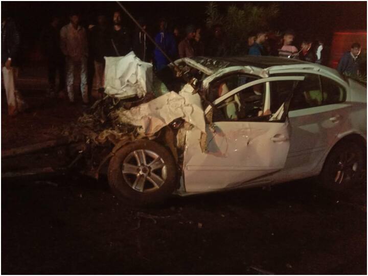 maharashtra bus and car accident mumbai ahmedabad highway four people died on the spot Maharashtra News: मुंबई-अहमदाबाद हाईवे पर कार और बस की टक्कर, 4 की मौके पर मौत