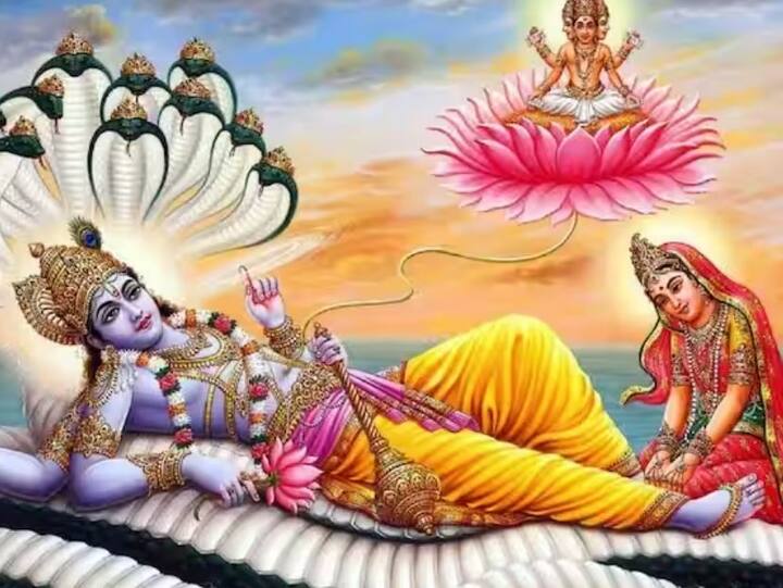 वृंदा वृंदावनी विश्वपूजिता विश्वपावनी। पुष्पसारा नंदनीय तुलसी कृष्ण जीवनी।। एतभामांष्टक चैव स्त्रोतं नामर्थं संयुतम। यः पठेत तां च सम्पूज्य सौश्रमेघ फलंलमेता।। - જયા એકાદશીની સાંજે તુલમીમાં ઘીનો દીવો પ્રગટાવો અને તુલસી નમાષ્ટકનો પાઠ કરો. એવું કહેવાય છે કે તેનાથી પૈસાની સમસ્યા દૂર થાય છે.