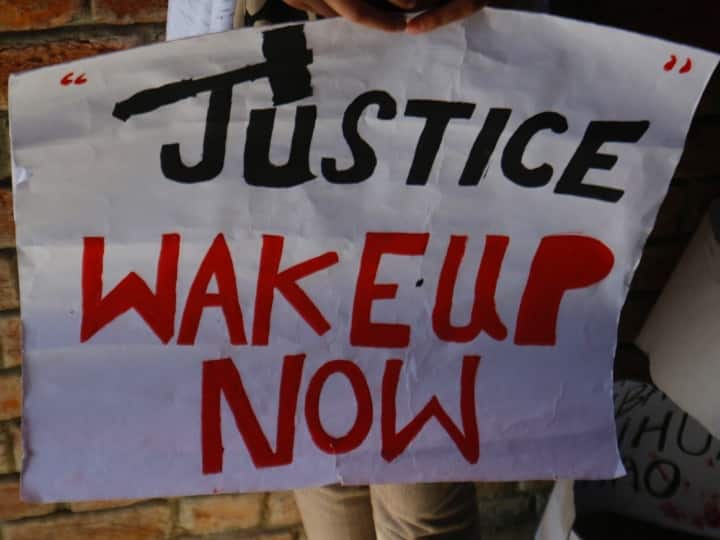 What is Sexual Harassment How Much Can Punished In Such Cases Know What Is Law Delhi News ann Sexual Harassment: क्या होता है सेक्सुअल हैरेसमेंट, ऐसे मामलों में कितनी हो सकती है सजा, जानें- क्या है कानून?