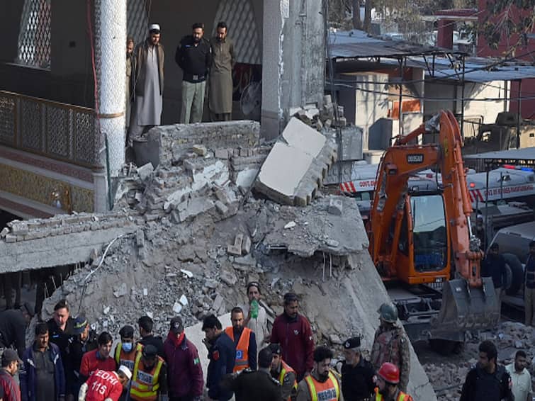 Peshawar Bomb Attack Pakistan Police Recover Suspected Suicide Bomber Head from site Peshawar Mosque Attack: Head Of Suspected Suicide Bomber Recovered From Blast Site As Death Toll Mounts To 96 - Report