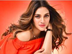 Valentine's Day Hairstyle: वैलेंटाइन डे के लिए एकदम परफेक्ट हैं बंगाली बाला नुसरत जहां के ये 7 हेयर स्टाइल लुक्स,  आप भी करें ट्राई