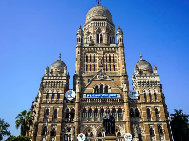 Mumbai BMC Dismissed 55 Employees on corruption charges 134 suspended for corruption and other offences Mumbai: मुंबई में चुनाव से पहले BMC का बड़ा एक्शन, 55 कर्मचारियों को किया बर्खास्त, 134 निलंबित