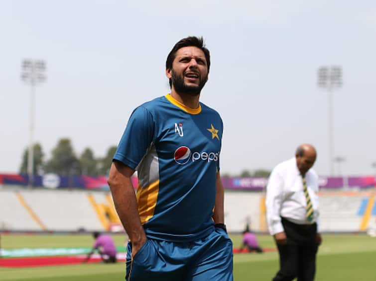 WATCH: Shahid Afridi Lashes Out At PCB's Decision To Appoint Mickey Arthur As 'Online Coach' WATCH: Shahid Afridi Lashes Out At PCB's Decision To Appoint Mickey Arthur As 'Online Coach'